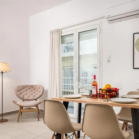 Modern In The Heart Of * Kos-stad